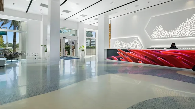 $635,000 | 650 West Avenue, Unit 508, Miami Beach, FL 33139