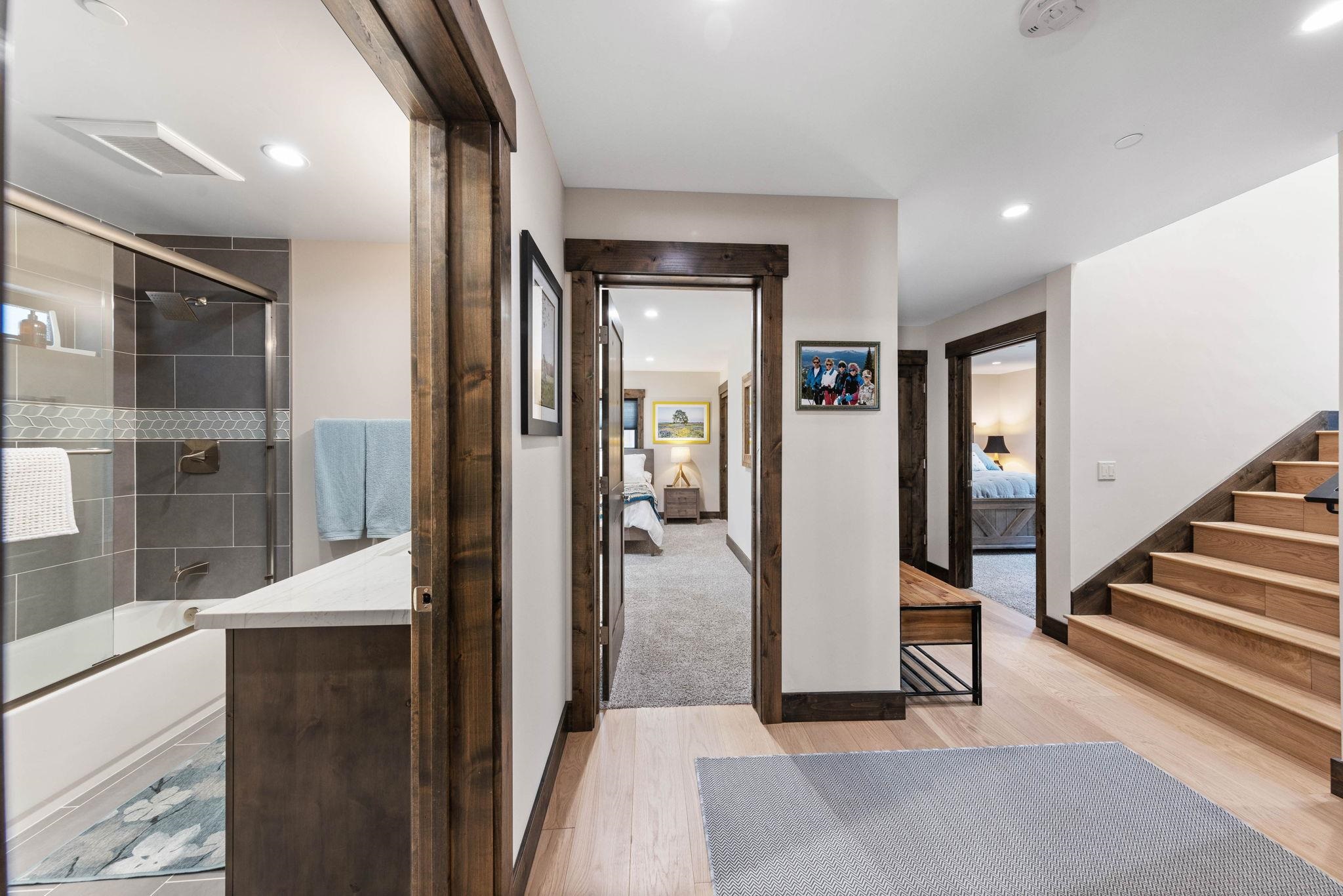 11795 Chalet Road Truckee, CA 96161 - Photo 22 of 28 Gallery Image 22