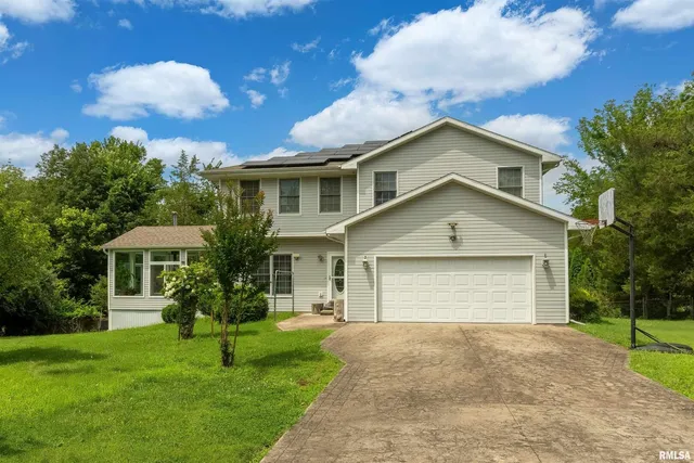 $422,500 | 141 Pump Station Road, Makanda, IL 62958