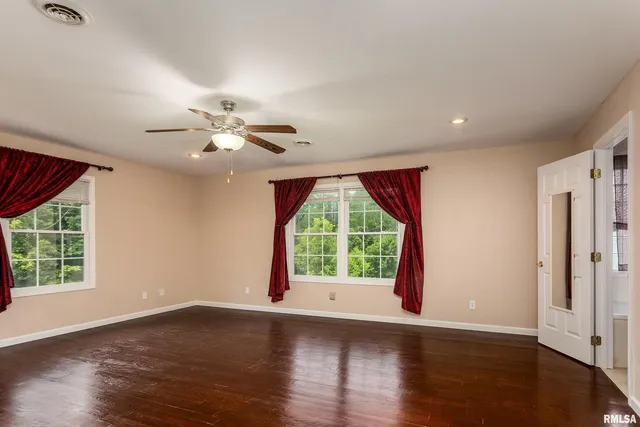 $422,500 | 141 Pump Station Road, Makanda, IL 62958