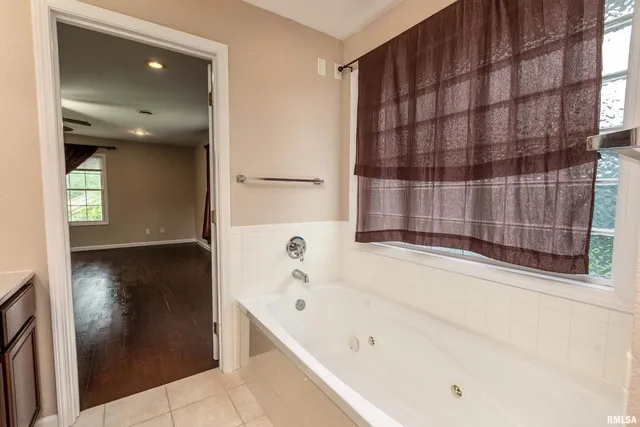 $422,500 | 141 Pump Station Road, Makanda, IL 62958