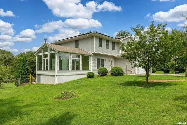 $422,500 | 141 Pump Station Road, Makanda, IL 62958