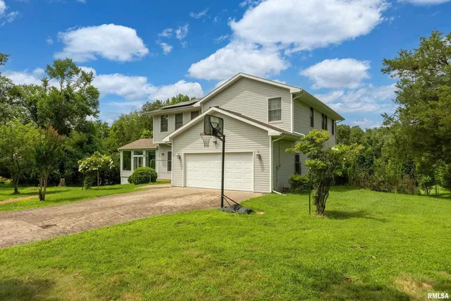 $422,500 | 141 Pump Station Road, Makanda, IL 62958