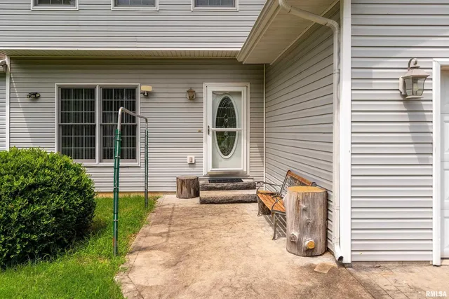 $422,500 | 141 Pump Station Road, Makanda, IL 62958