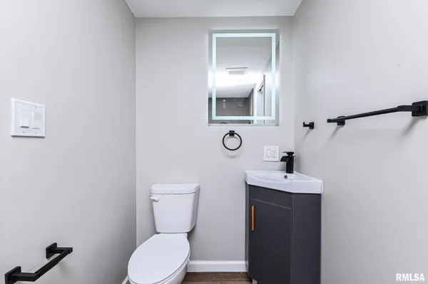 $230,000 | 200 Lilac Lane, East Peoria, IL 61611