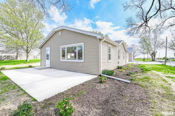 $230,000 | 200 Lilac Lane, East Peoria, IL 61611