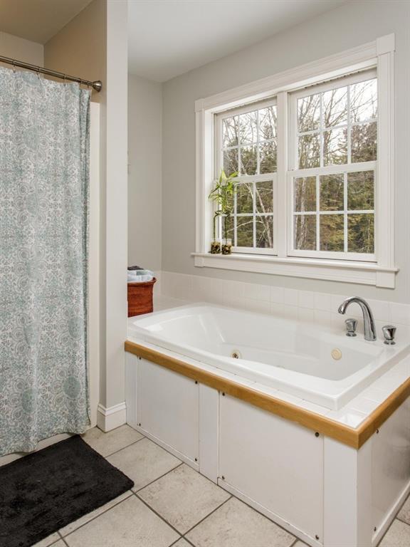 12 Andrea Way Cumberland Center, ME 04021 - Photo 29 of 35 Photo