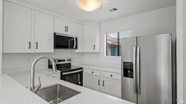 $349,000 | 302 Mariner Way, Novato, CA 94945