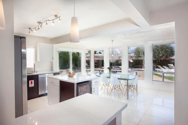$4,000 | 2007 East Andreas Road, Palm Springs, CA 92262