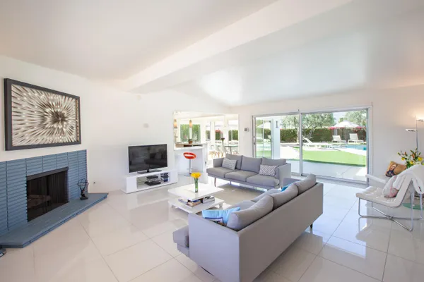 $4,000 | 2007 East Andreas Road, Palm Springs, CA 92262