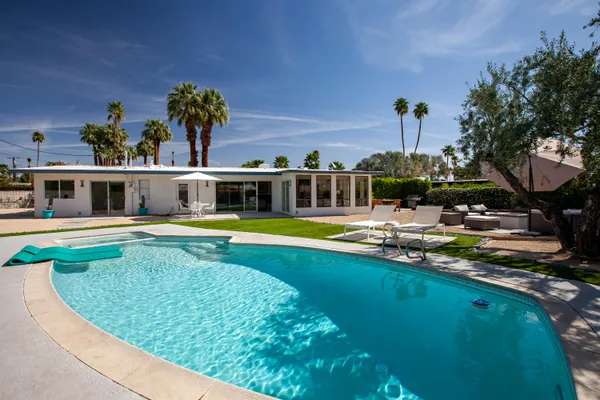 $4,000 | 2007 East Andreas Road, Palm Springs, CA 92262