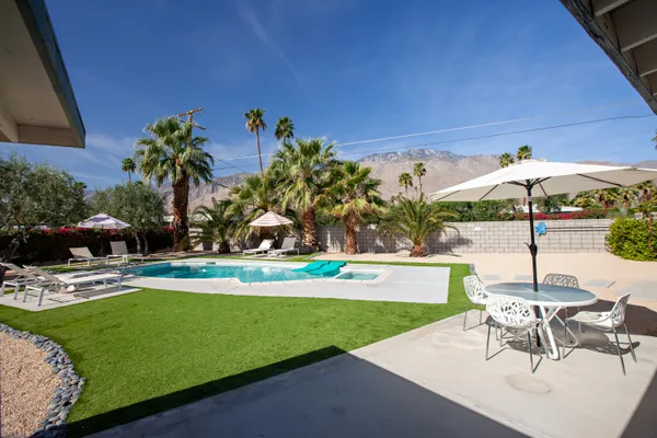 $4,000 | 2007 East Andreas Road, Palm Springs, CA 92262