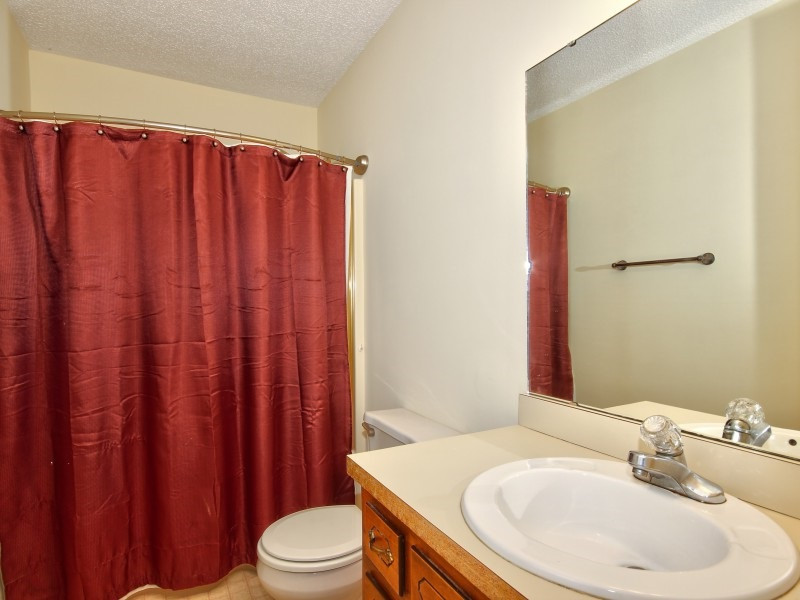 1726 Ranch Road Clayton, NC 27520 - Photo 17 of 25 Bathroom