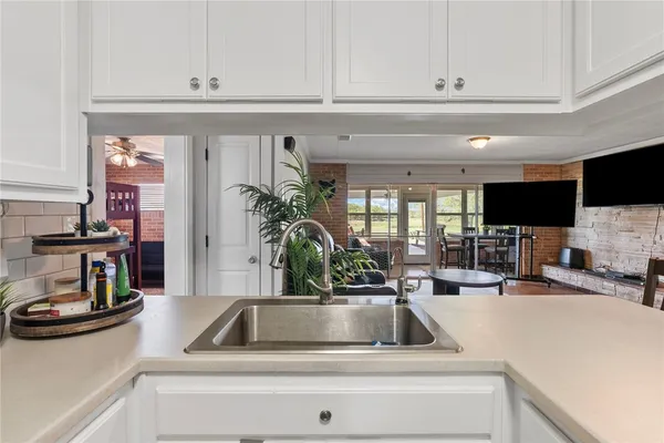 $319,000 | 180 Freeman Circle, George West, TX 78022