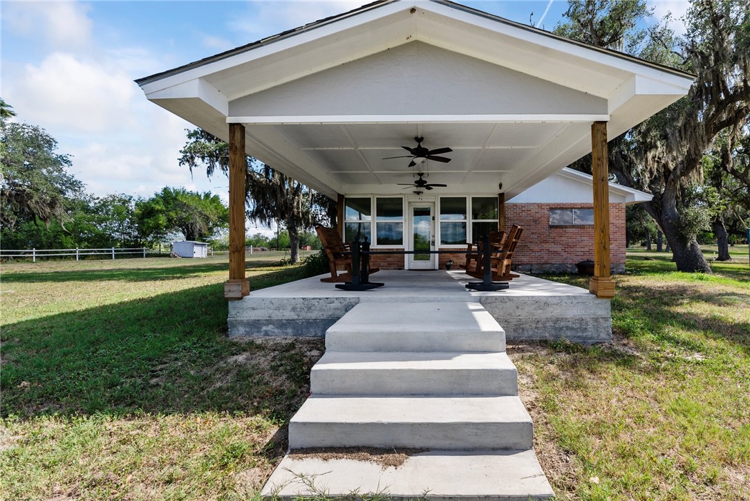 180 Freeman Circle George West, TX 78022 - Photo 29 of 40