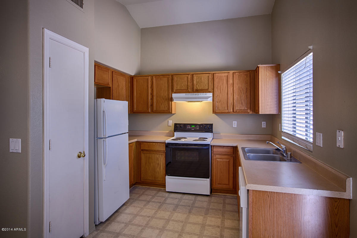 13034 West Redfield Road El Mirage, AZ 85335 - Photo 4 of 11 Kitchen