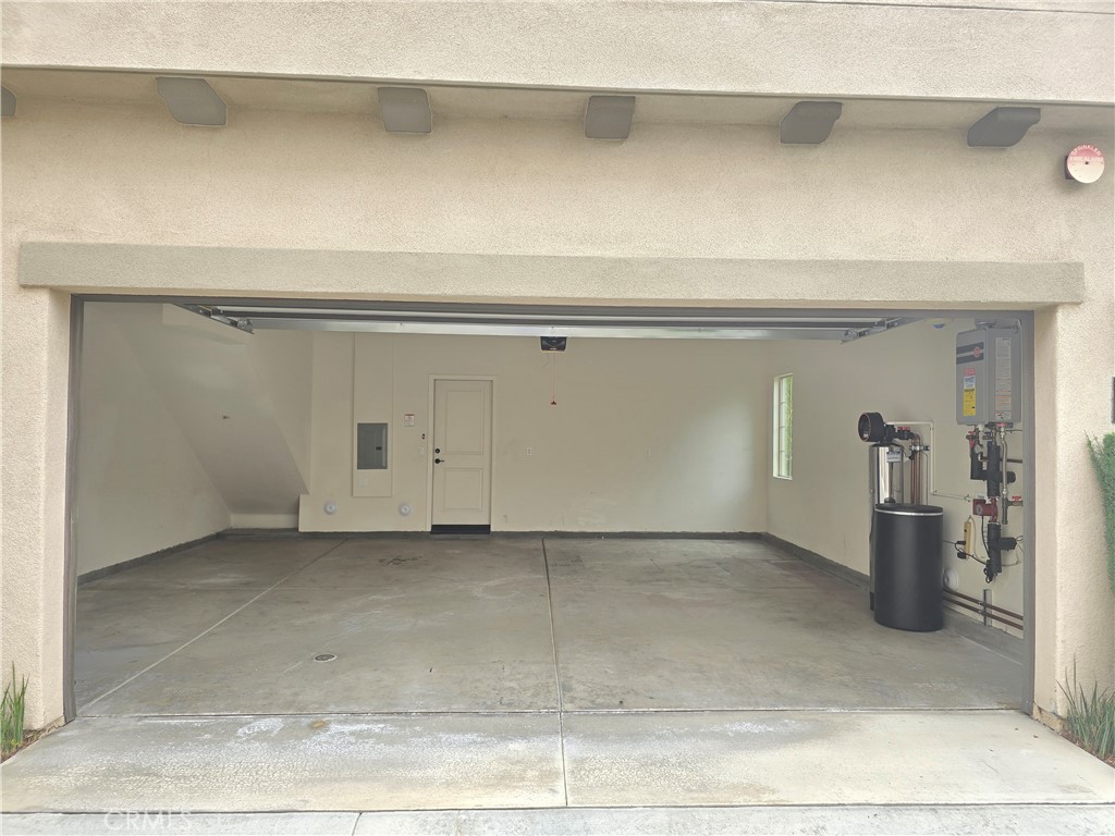 879 Iris Way, Unit A Azusa, CA 91702 - Photo 14 of 21