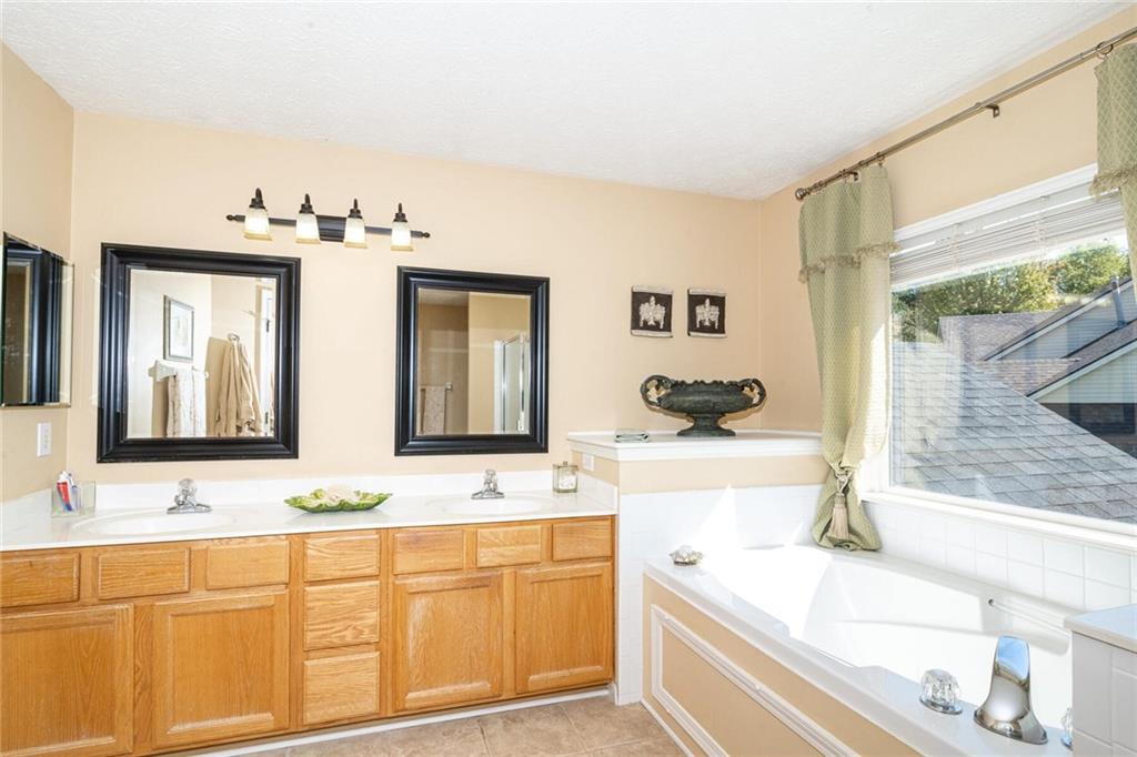 10505 Hawks Ridge Court Fishers, IN 46037 - Photo 28 of 37 Gallery Image 28
