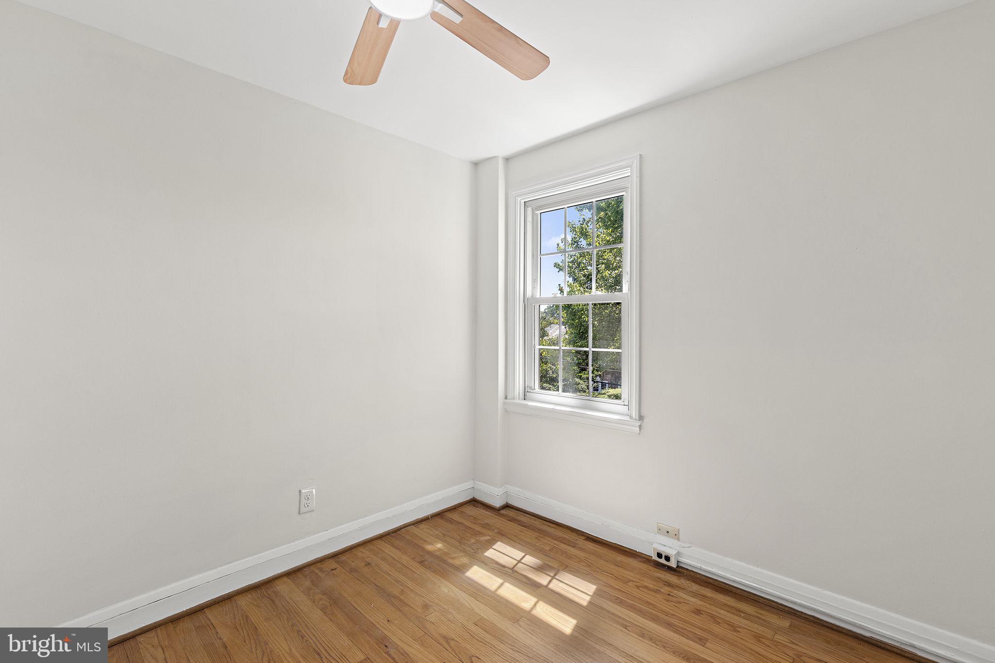 6125 Regent Park Road Baltimore, MD 21228 - Photo 20 of 39 Gallery Image 20