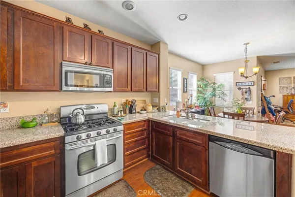 $459,999 | 14975 South Highland Avenue, Unit 1, Fontana, CA 92336