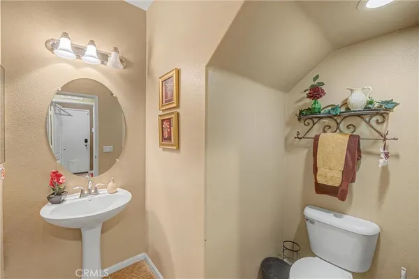 $459,999 | 14975 South Highland Avenue, Unit 1, Fontana, CA 92336
