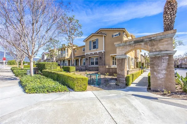 $459,999 | 14975 South Highland Avenue, Unit 1, Fontana, CA 92336