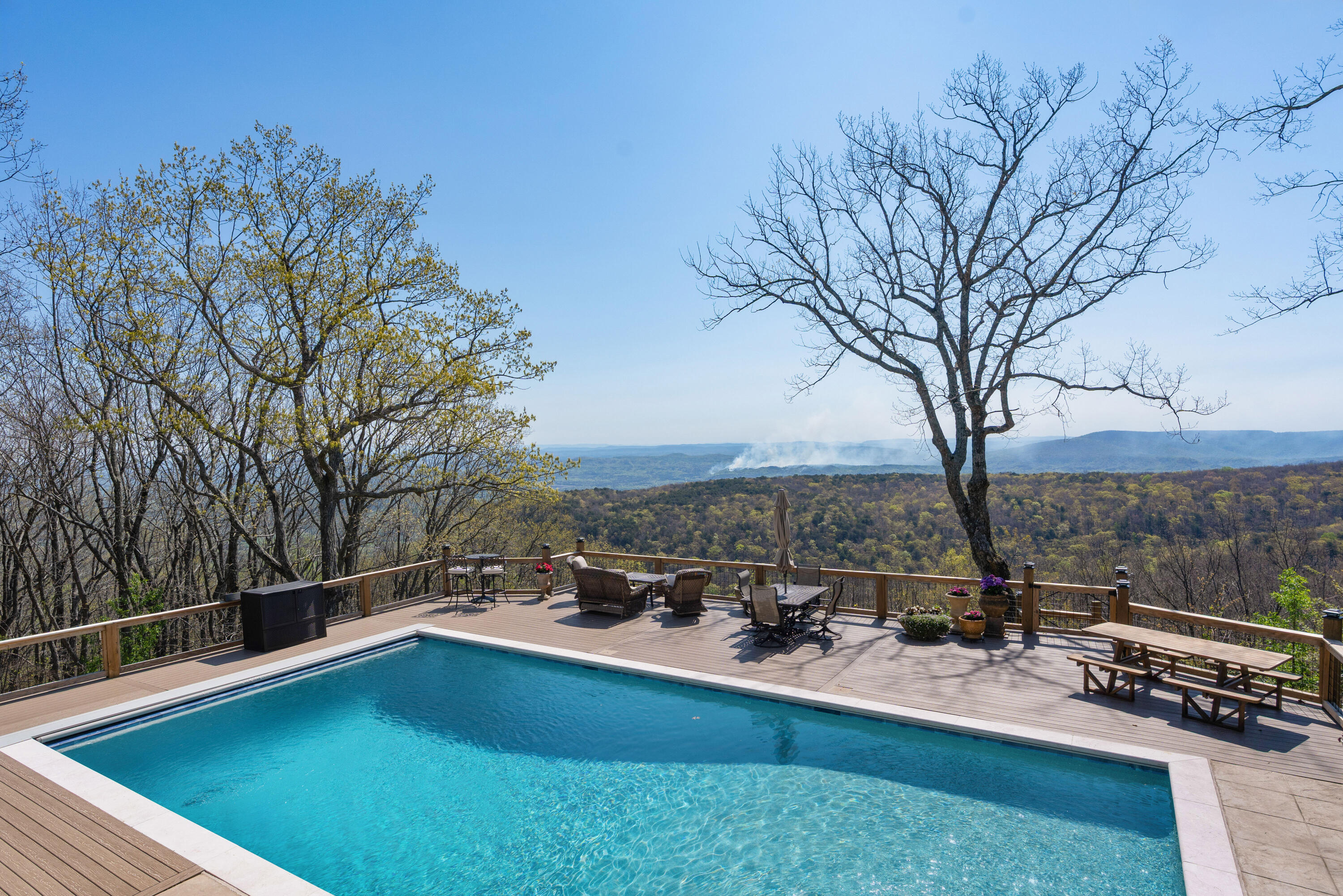 12855 Highway 157 Rising Fawn, GA 30738 - Photo 4 of 113 43 - 12855 Hwy 157 - Exterior