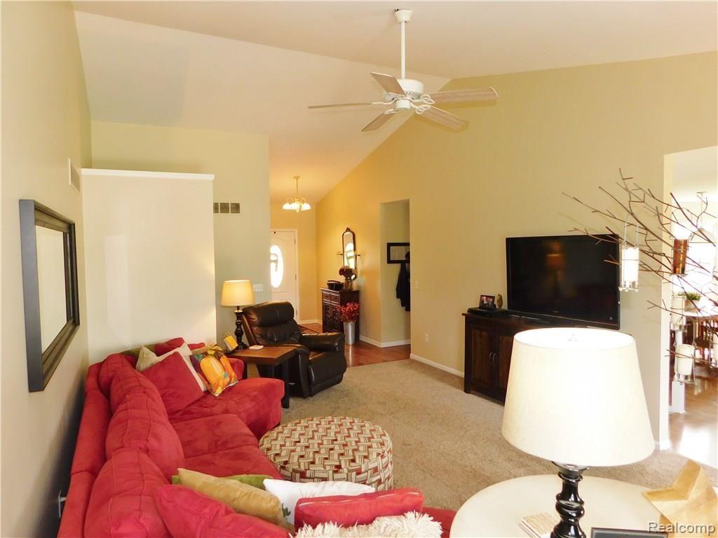 686 Elliott Road Fowlerville, MI 48836 - Photo 14 of 15