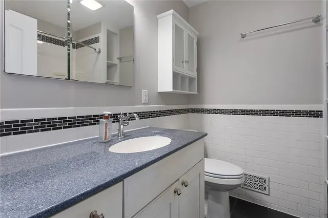 $230,000 | 106 Helen Street, Excelsior Springs, MO 64024