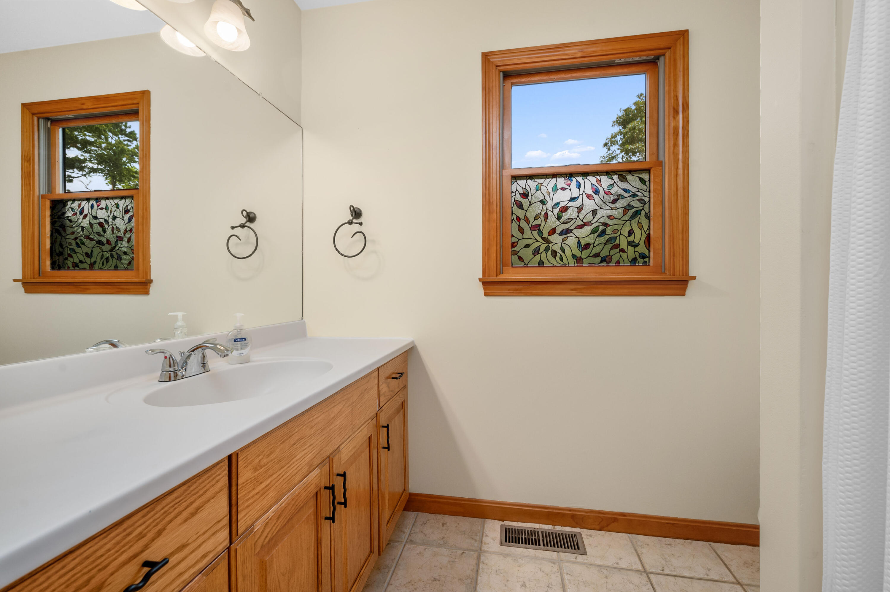 222 Setucket Road Dennis, MA 02660 - Photo 32 of 44 1st Floor Full Bath