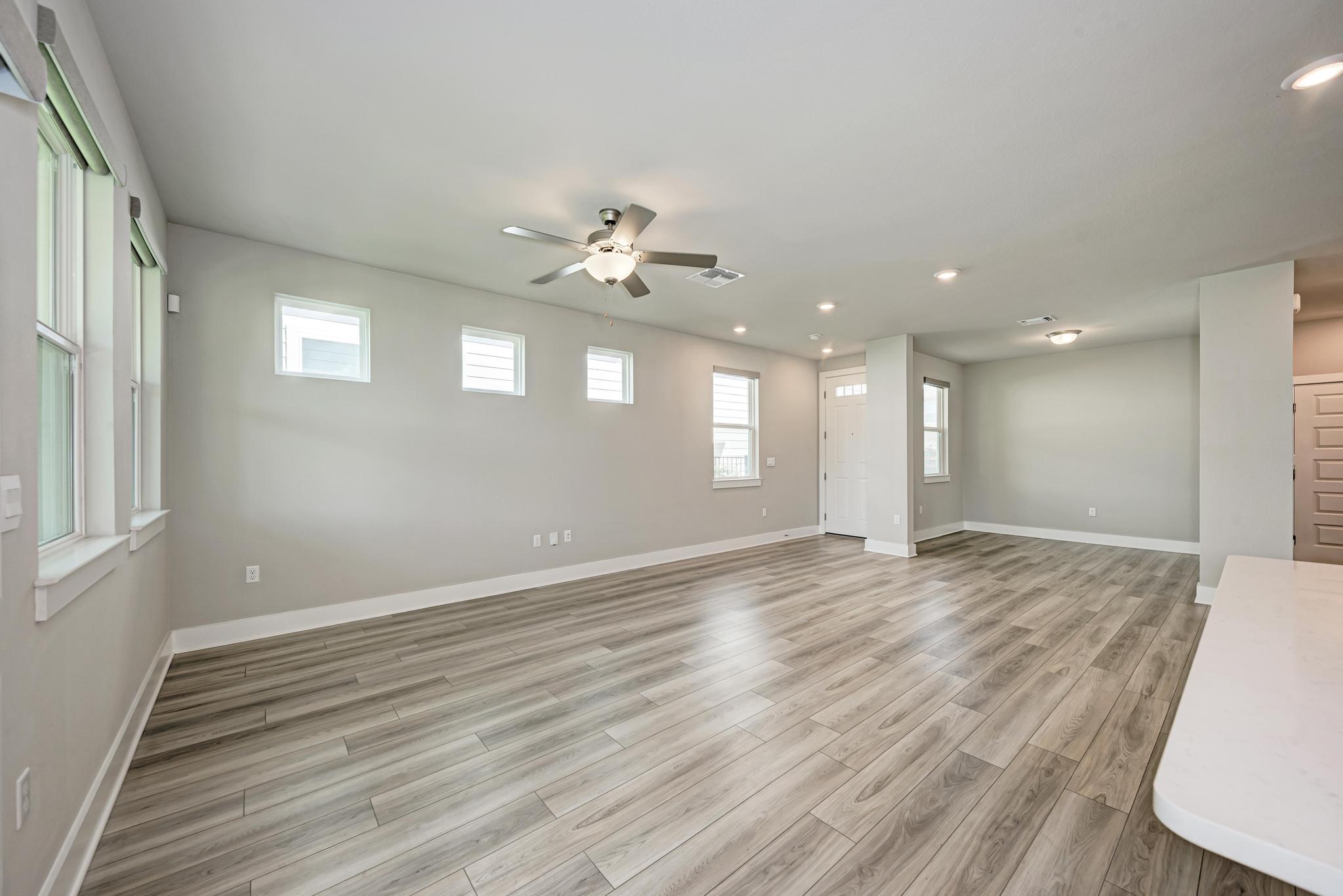 7203 Travertine Spring Drive Austin, TX 78744 - Photo 11 of 38