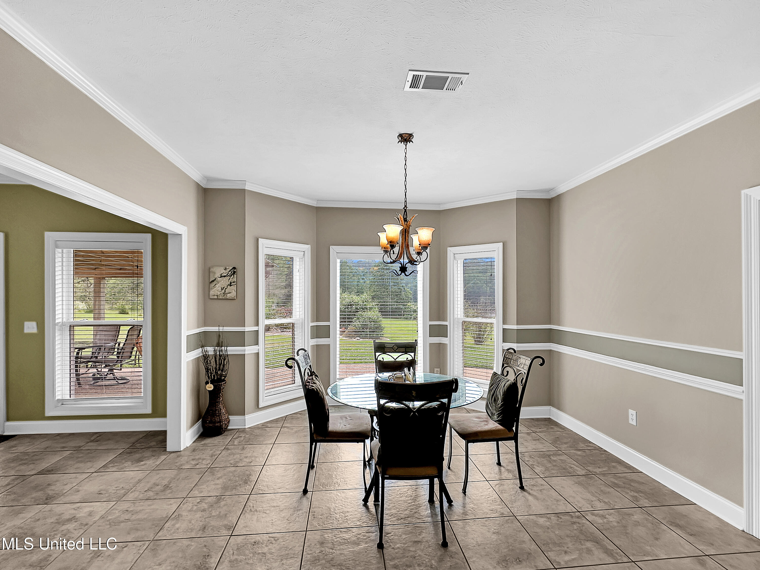 2405 Wells Road Raymond, MS 39154 - Photo 19 of 53 d24107853a468bd714d658b1d35ff17e128985ca
