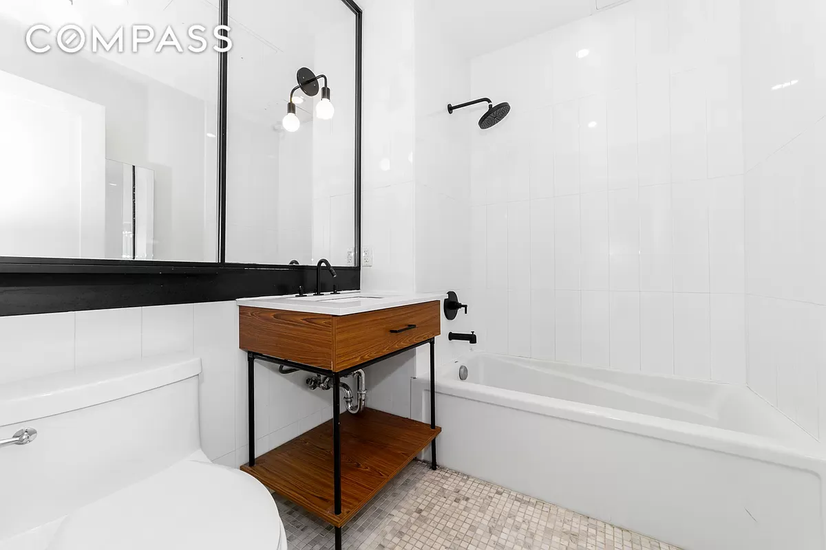 55-27 Myrtle Avenue, #309