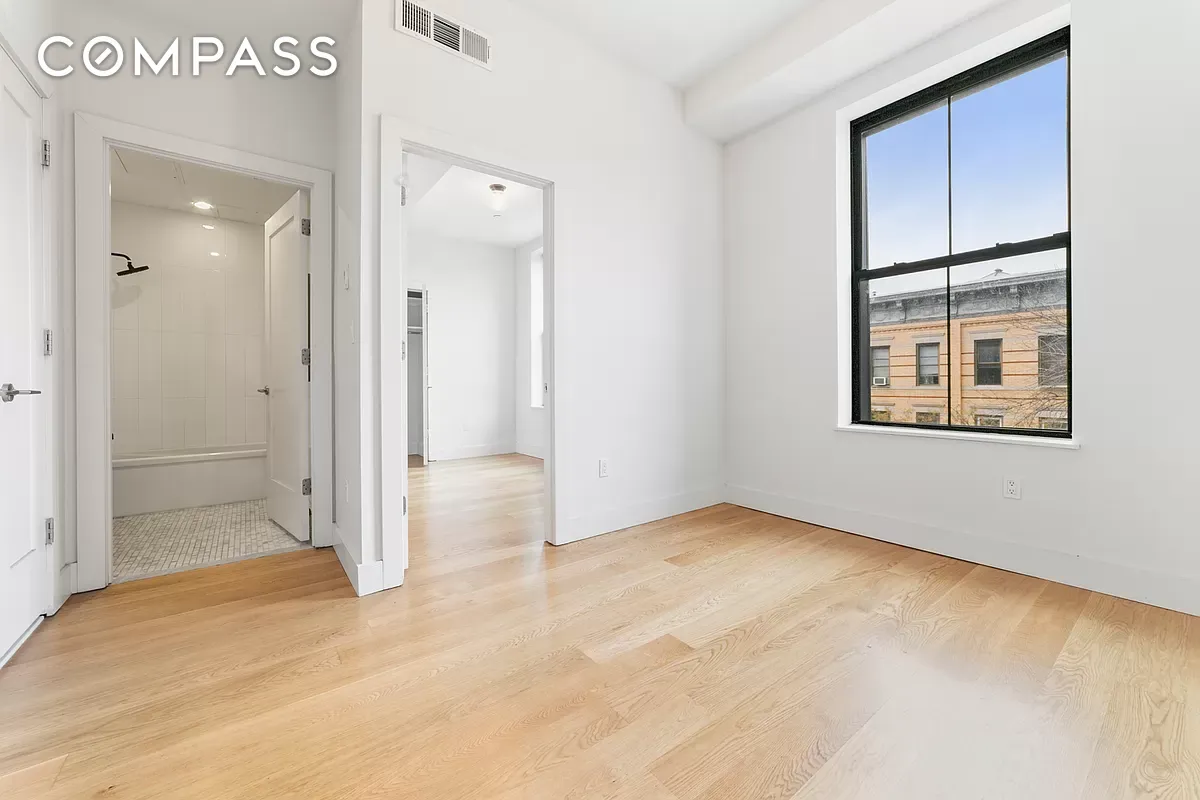 55-27 Myrtle Avenue, #309