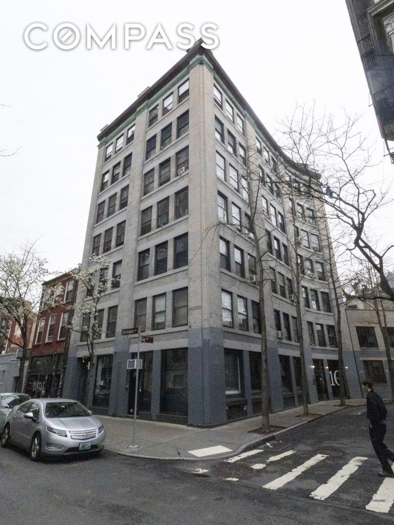 10 Christopher Street, #4B