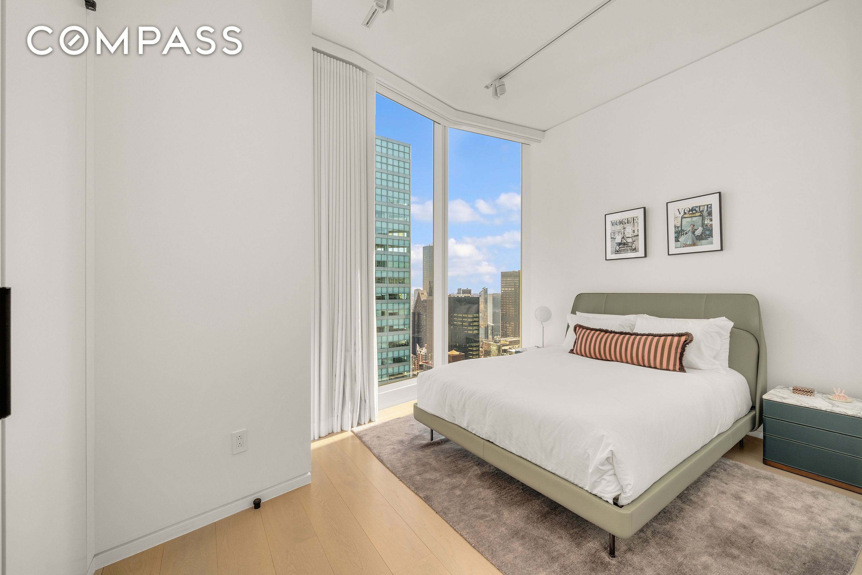 100 E 53rd Street, #50A