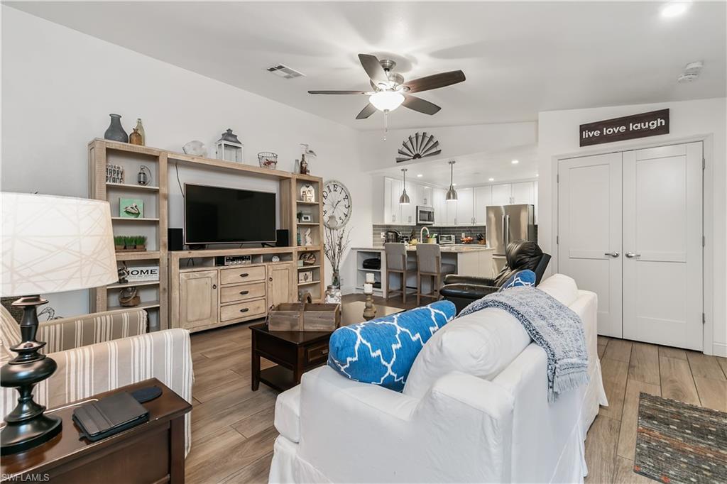 5639 Foxlake Drive North Fort Myers, FL 33917 - Photo 13 of 32