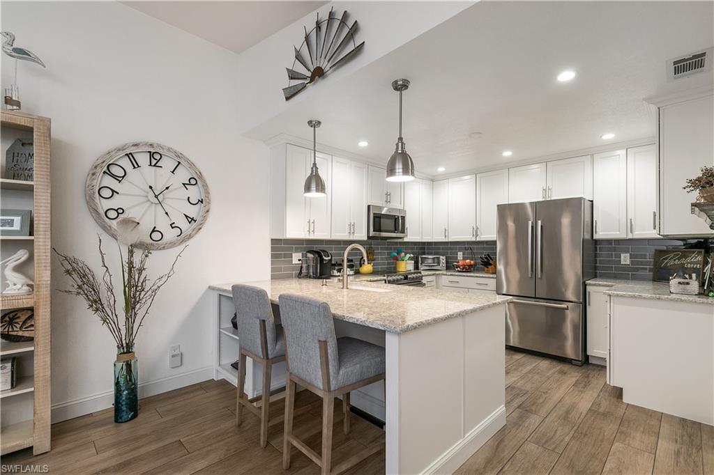 5639 Foxlake Drive North Fort Myers, FL 33917 - Photo 8 of 32