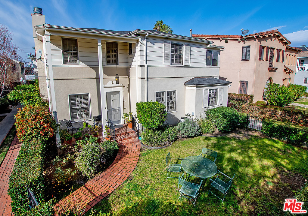 217 South Fuller Avenue, Los Angeles, CA 90036 Compass