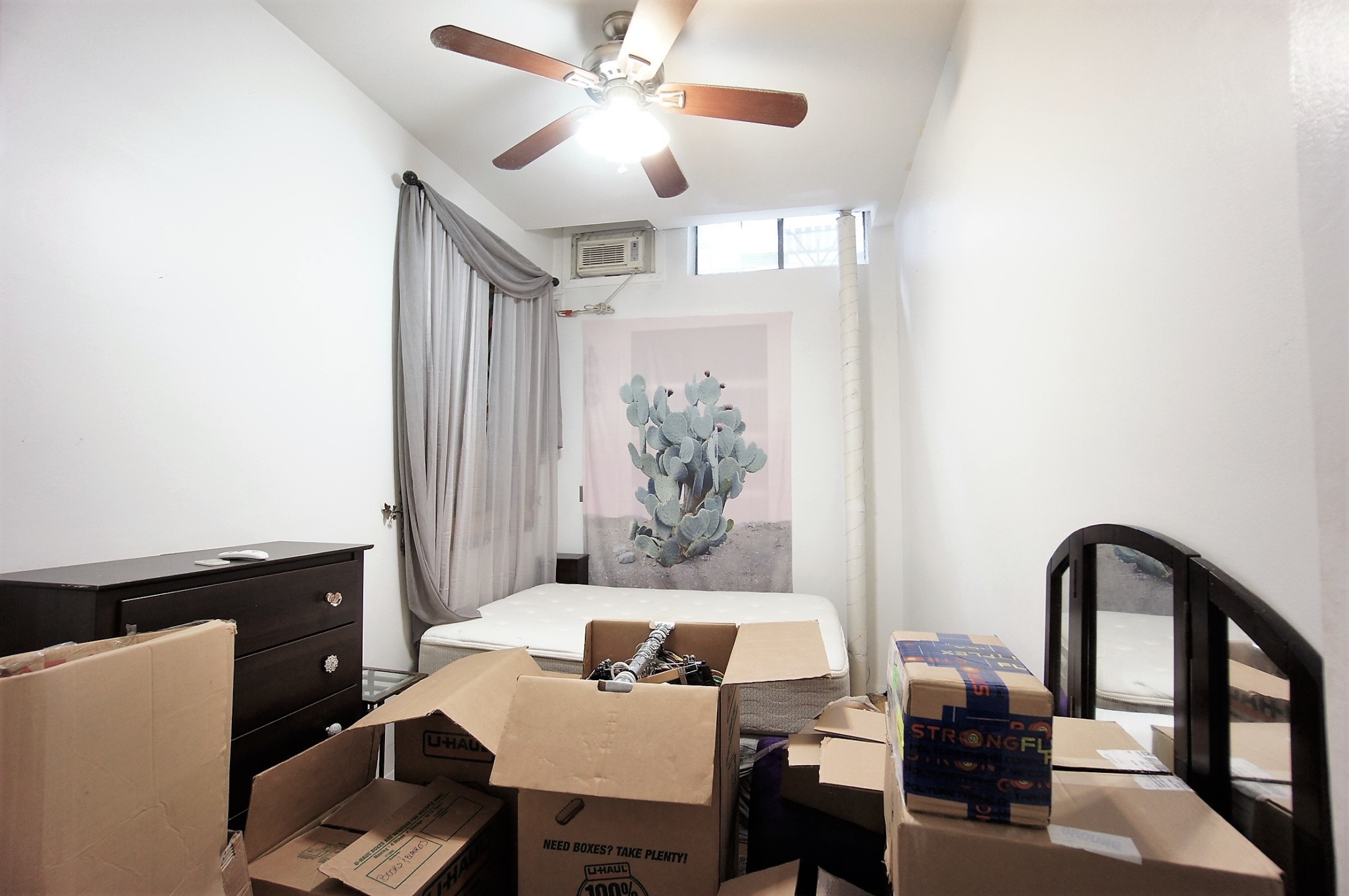 70 West 68th Street, Unit 3R Manhattan, NY 10023 - Photo 5 of 6