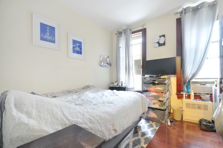 416 East 71st Street, Unit 22 Manhattan, NY 10021 - Photo 5 of 8