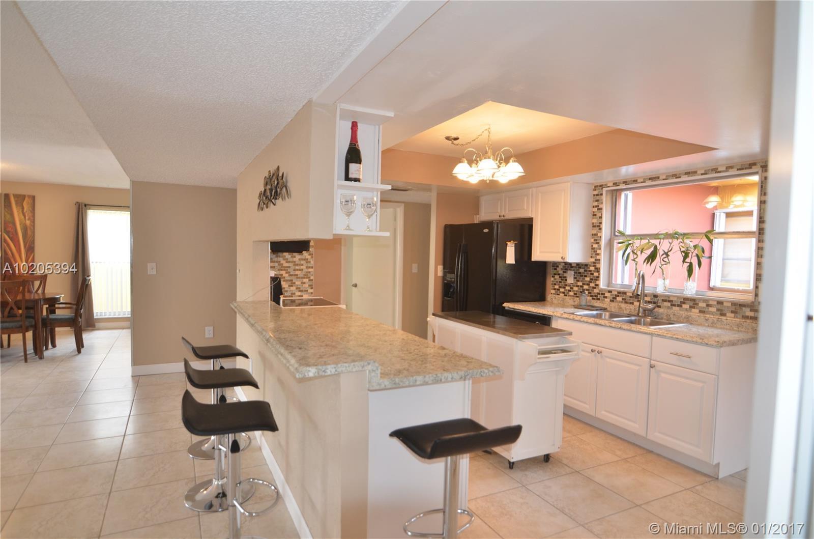 11570 Southwest 83rd Terrace Miami, FL 33173 - Photo 11 of 35