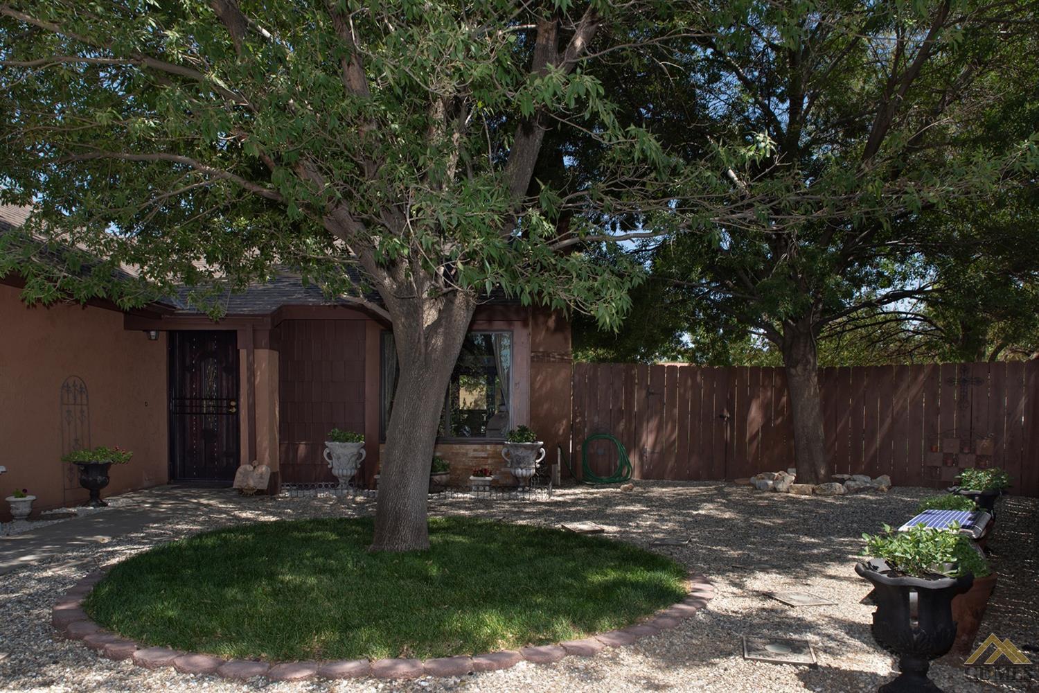 202 Chestnut Court Tehachapi, CA 93561 - Photo 28 of 30 Gallery Image 28