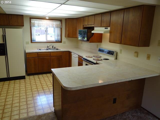 1095 Ranch Road Reedsport, OR 97467 - Photo 10 of 16 Gallery Image 10