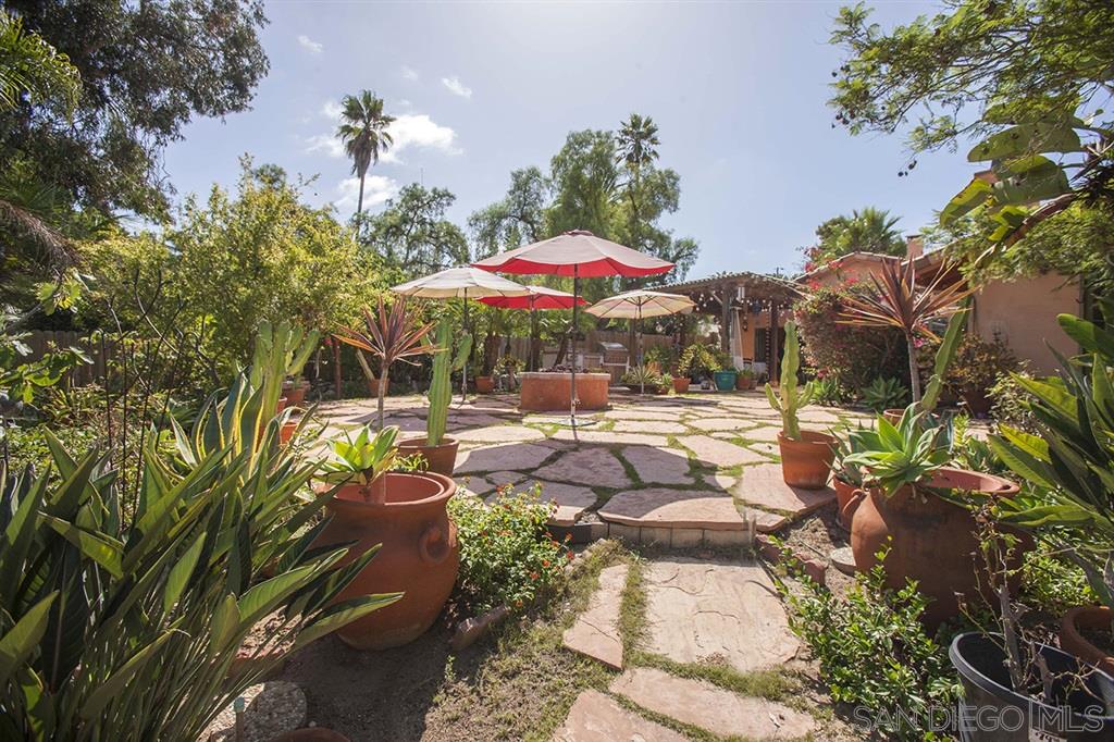 1183 Saxony Road Encinitas, CA 92024 - Photo 10 of 14