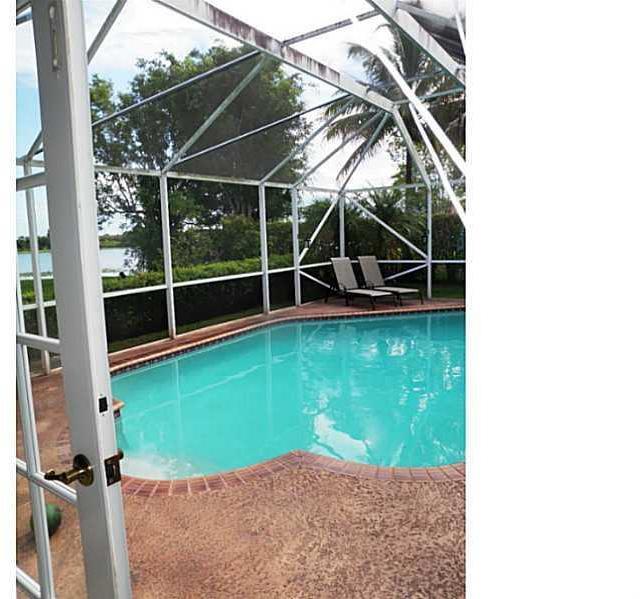 760 Falling Water Road Weston, FL 33326 - Photo 30 of 35
