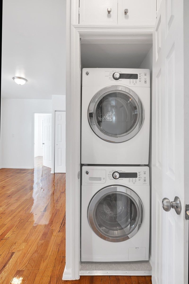 359 West 45th Street, Unit 2FS Manhattan, NY 10036 - Photo 3 of 6