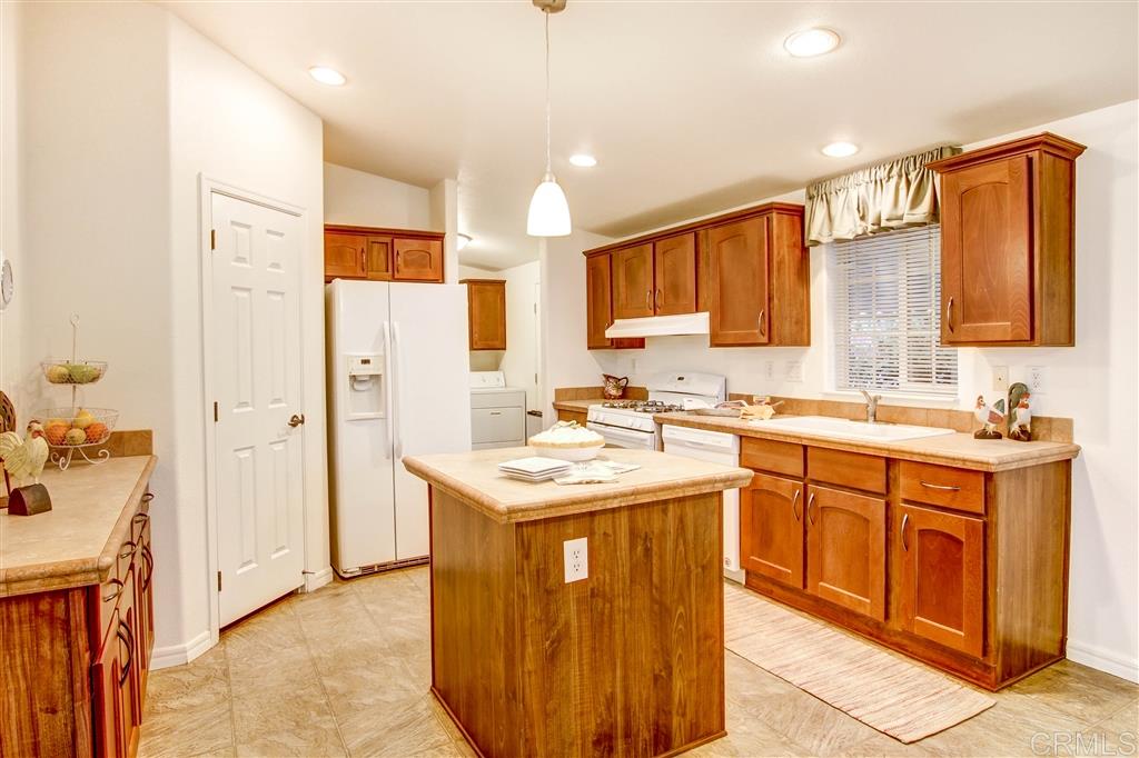 1351 Pepper Drive, Unit 61 El Cajon, CA 92021 - Photo 8 of 23