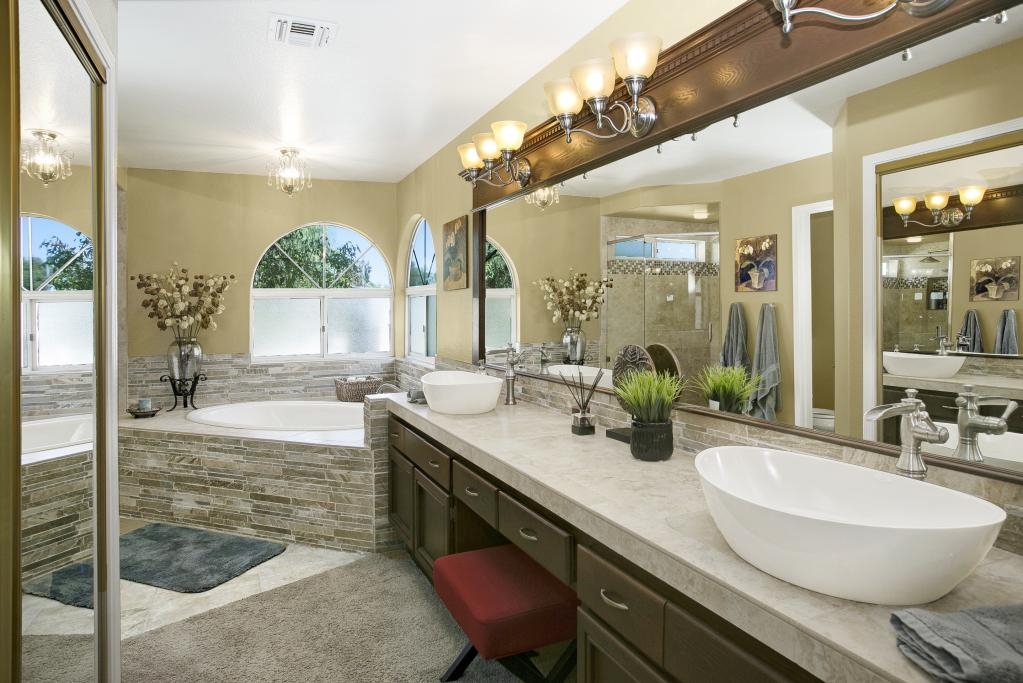 18644 Los Hermanos Ranch Road Valley Center, CA 92082 - Photo 9 of 18 Gallery Image 9