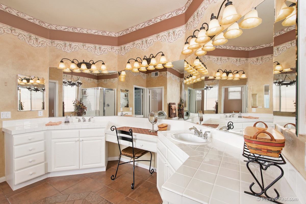 757 Inverlochy Drive Fallbrook, CA 92028 - Photo 13 of 25 Gallery Image 13